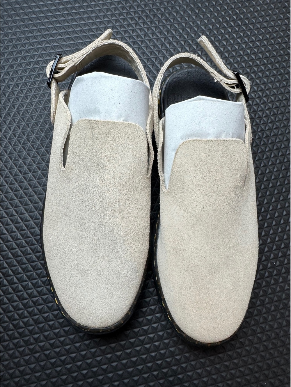 Doc Dr. Martens Carlson Slingback Clogs Mules Women’s 7 Men’s 6 Warm Sand NEW - Picture 2 of 8